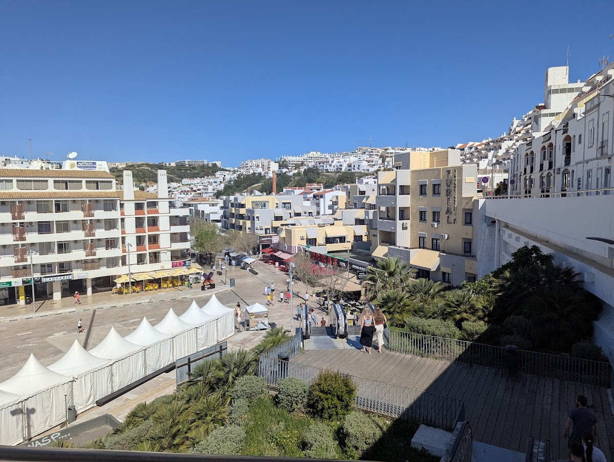 Pastelaria E Gelataria Barhon-3