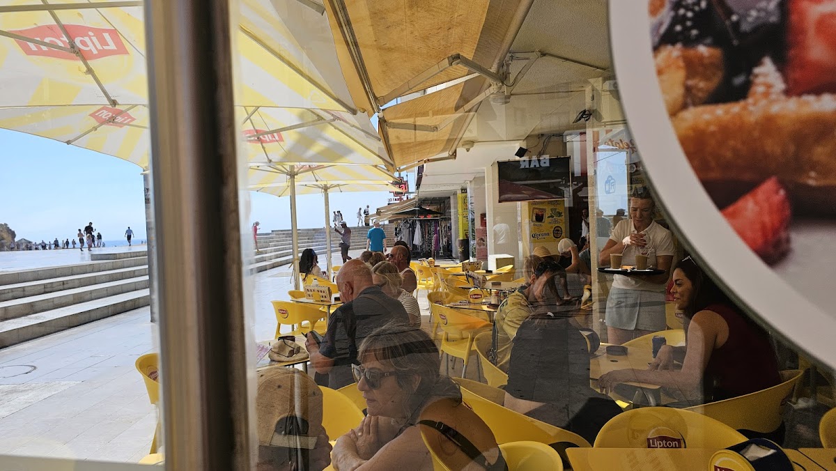 Pastelaria E Gelataria Barhon-4