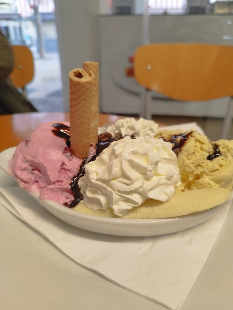 Pastelaria E Gelataria Barhon-5